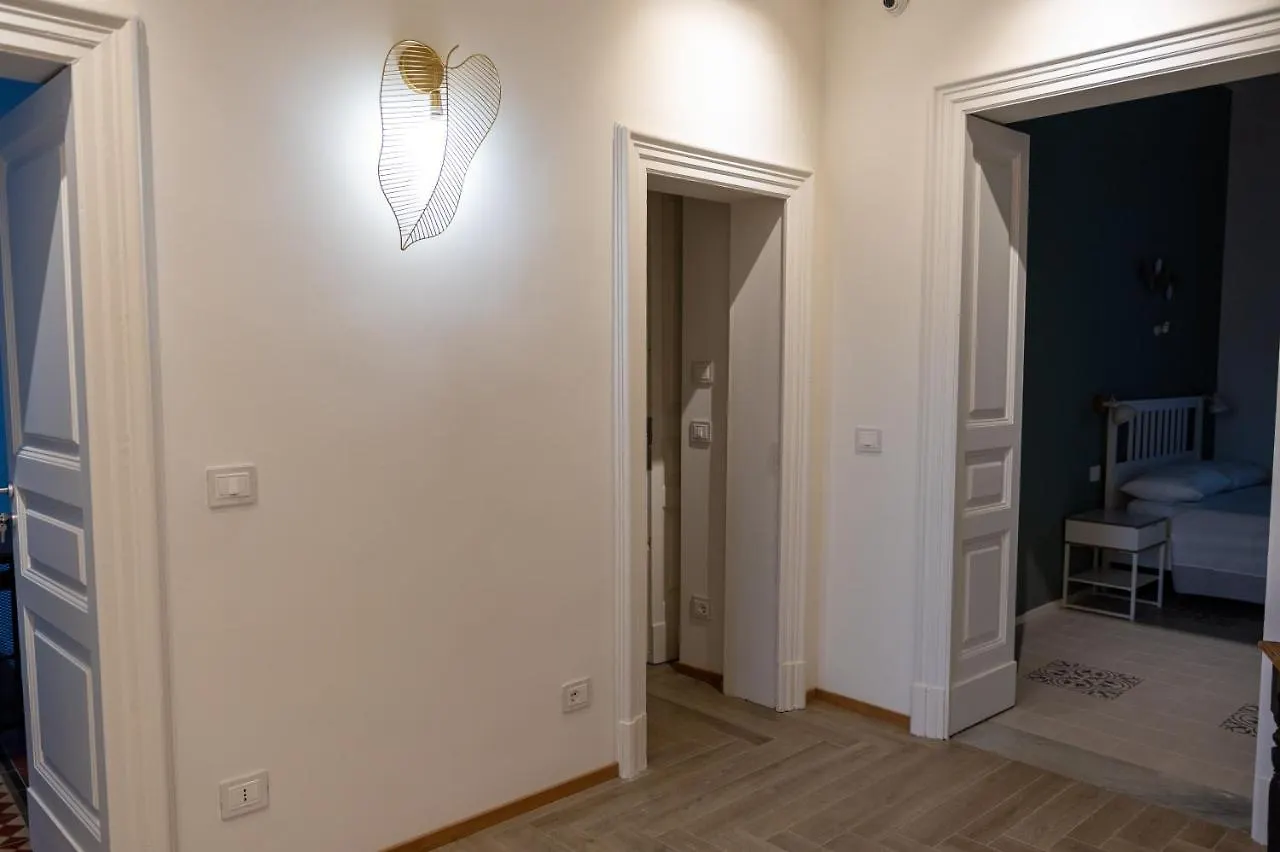 Ursino'S Luxury Bed & Breakfast Katanya 0*,  İtalya